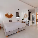 Szálloda Oliving Mykonos Luxury 4*