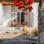 Szálloda Oliving Mykonos Luxury Kluvász