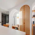 Szálloda Oliving Mykonos Luxury Kluvász