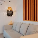 Oliving Mykonos Luxury Szálloda Kluvász